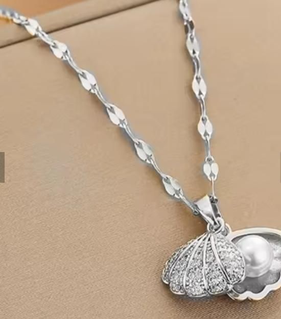 Oyster Pearl Shell Pendant Silver Plated Necklace for Women's